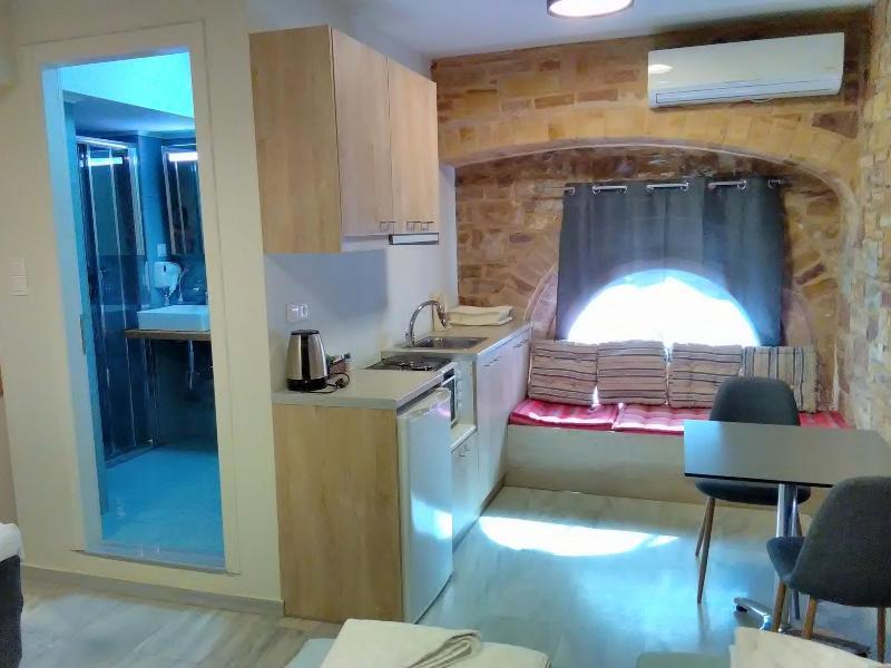 Chios City Inn Екстериор снимка