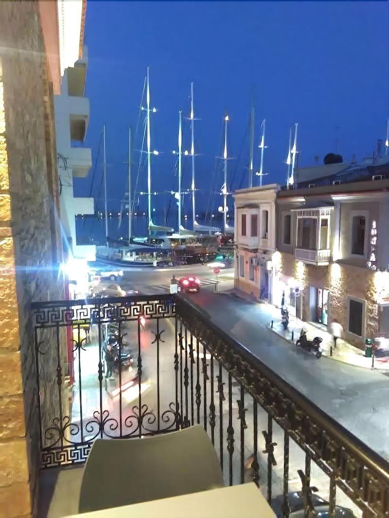 Chios City Inn Екстериор снимка