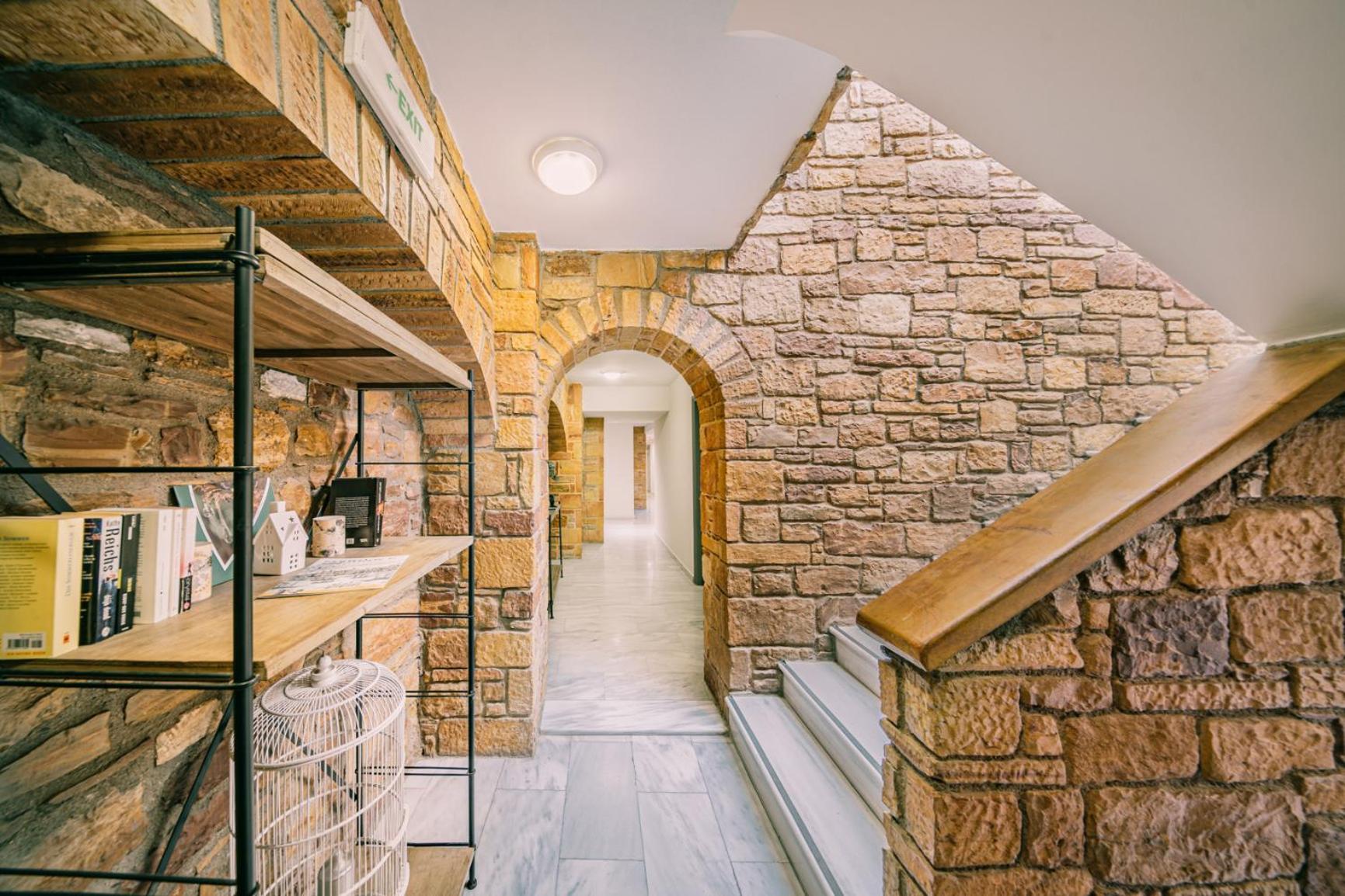Chios City Inn Екстериор снимка