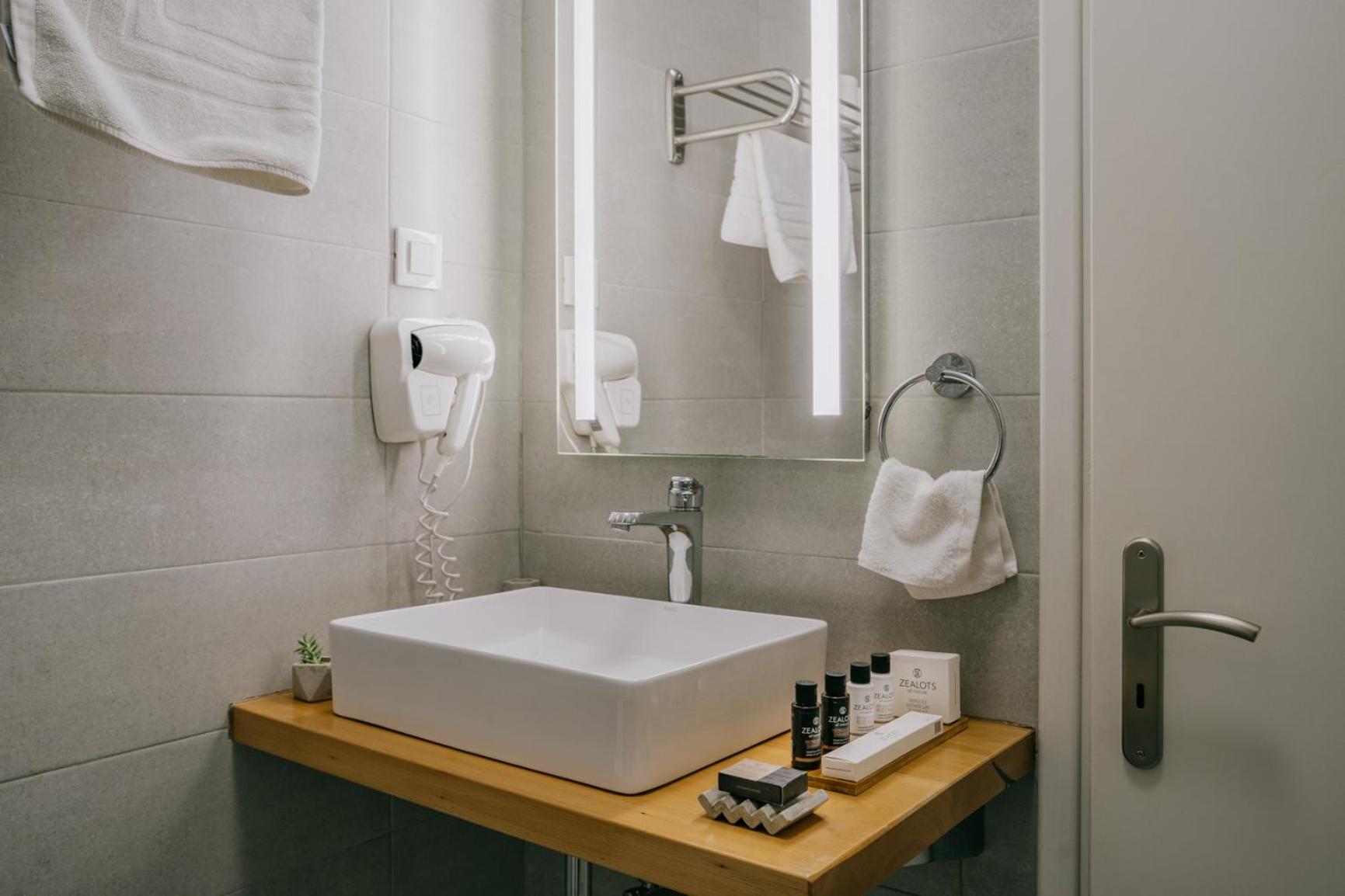 Chios City Inn Екстериор снимка