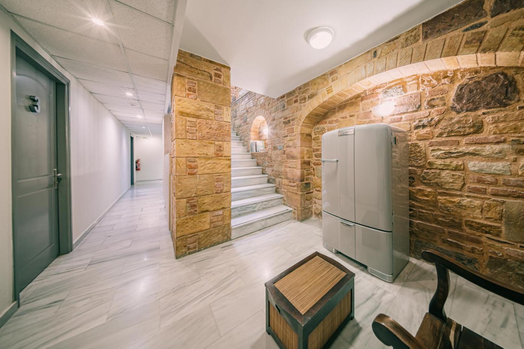 Chios City Inn Екстериор снимка